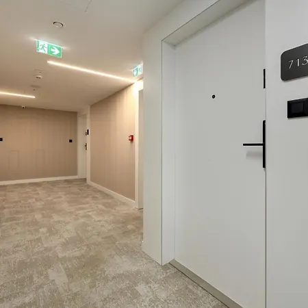 アパート Prestige 713 - Tuz Przy Plazy - Widok Na Morze - Basen, Sauna , Jacuzzi W Cenie Pobytu - Easy - Rent ポビエロボ
